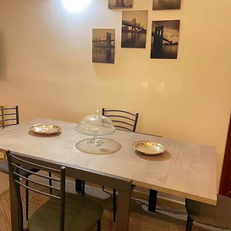 Valley View Apartment *